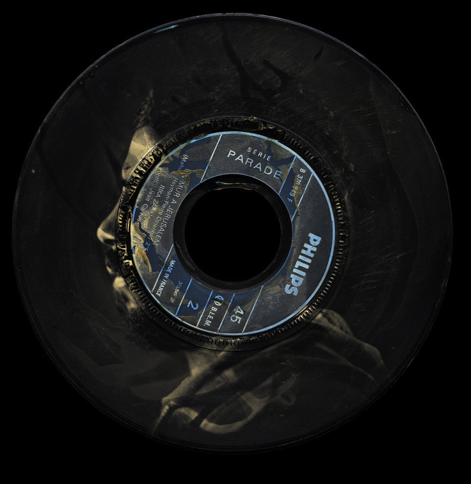 Vinylotype — détail d'un disque 45 tours sensibilisé au collodion humide